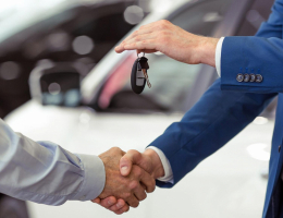 Продажи автомобилей в России упали на 75% в июле