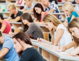 Вузы в российских регионах объявили о допнаборе абитуриентов