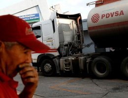 Венесуэла остановила поставки нефти в Европу в обмен на списание долгов