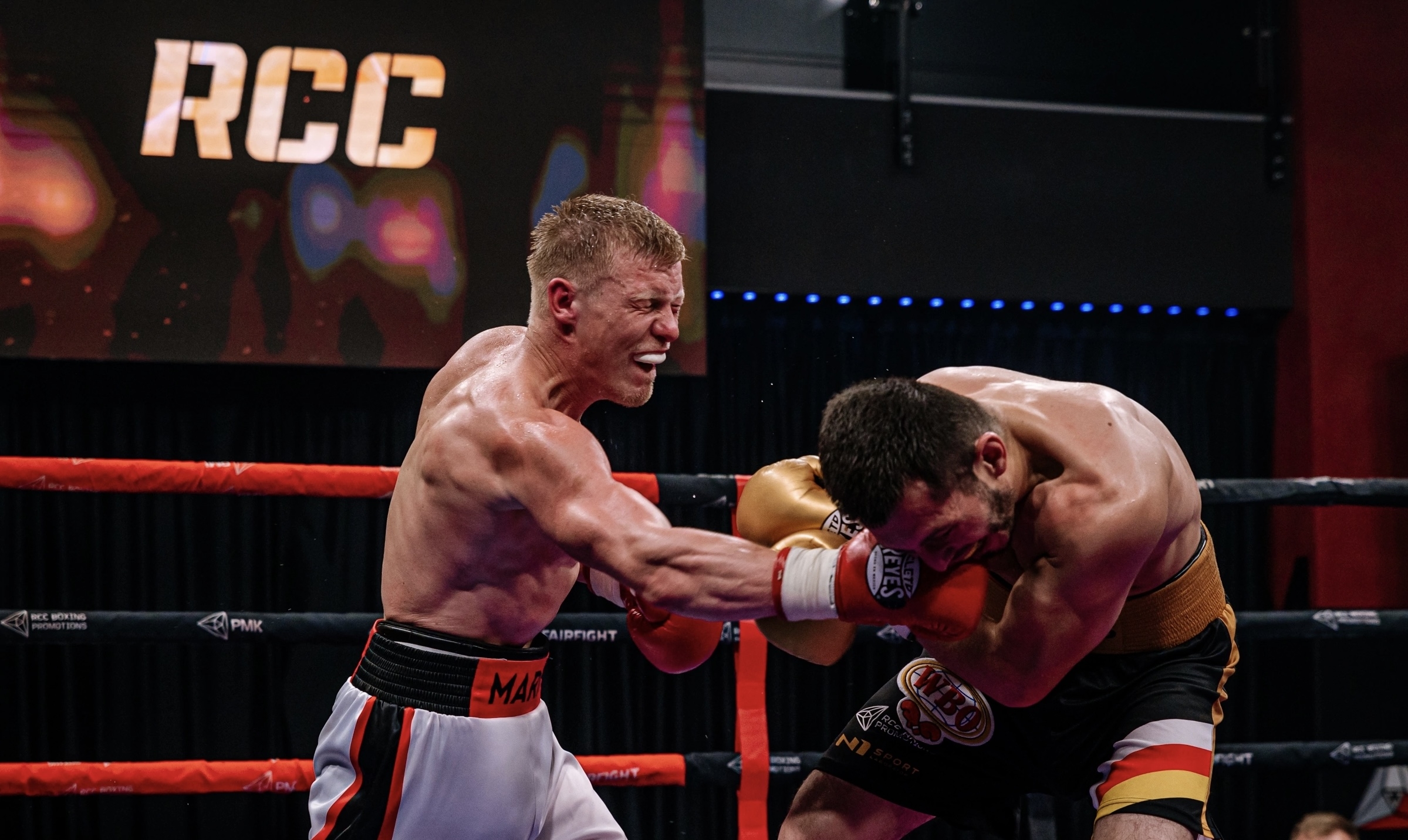 Урванов и Альварадо проведут бой в России