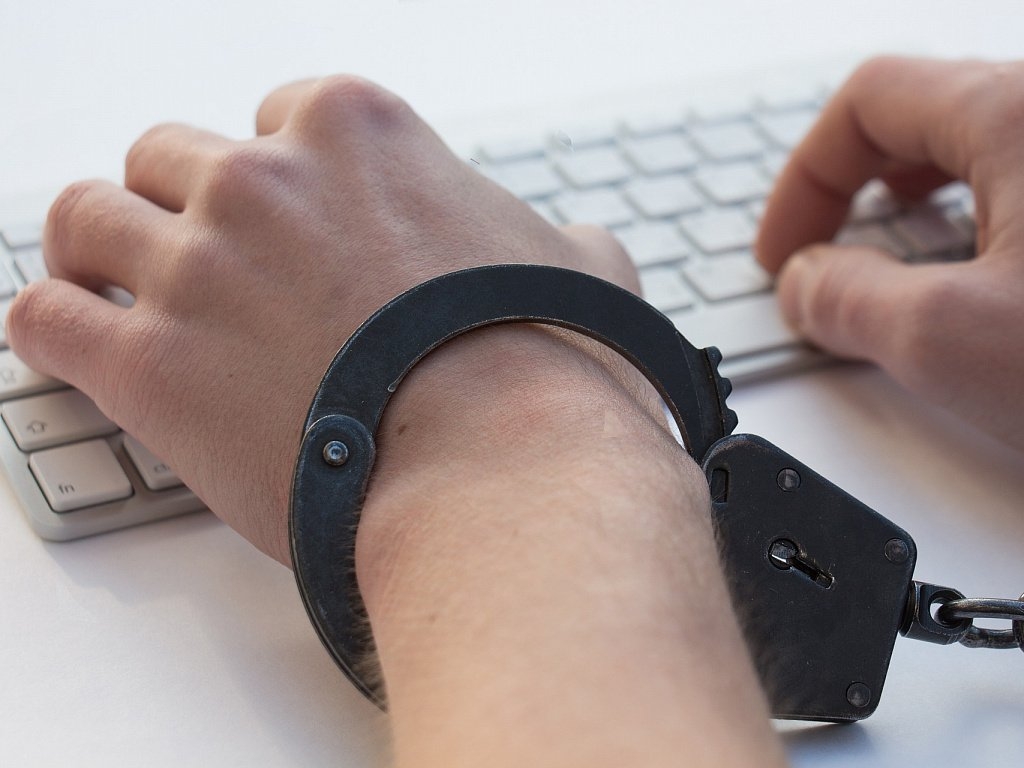 Полицейские вычислили мошенника по ip-адресу