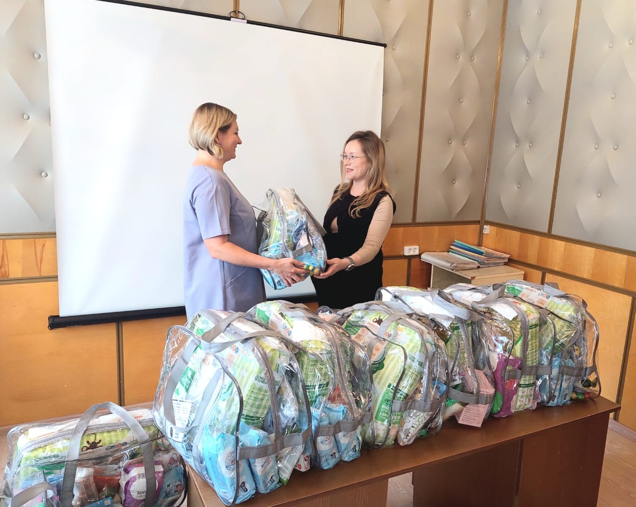 Подарочные наборы для будущих мам и их малышей