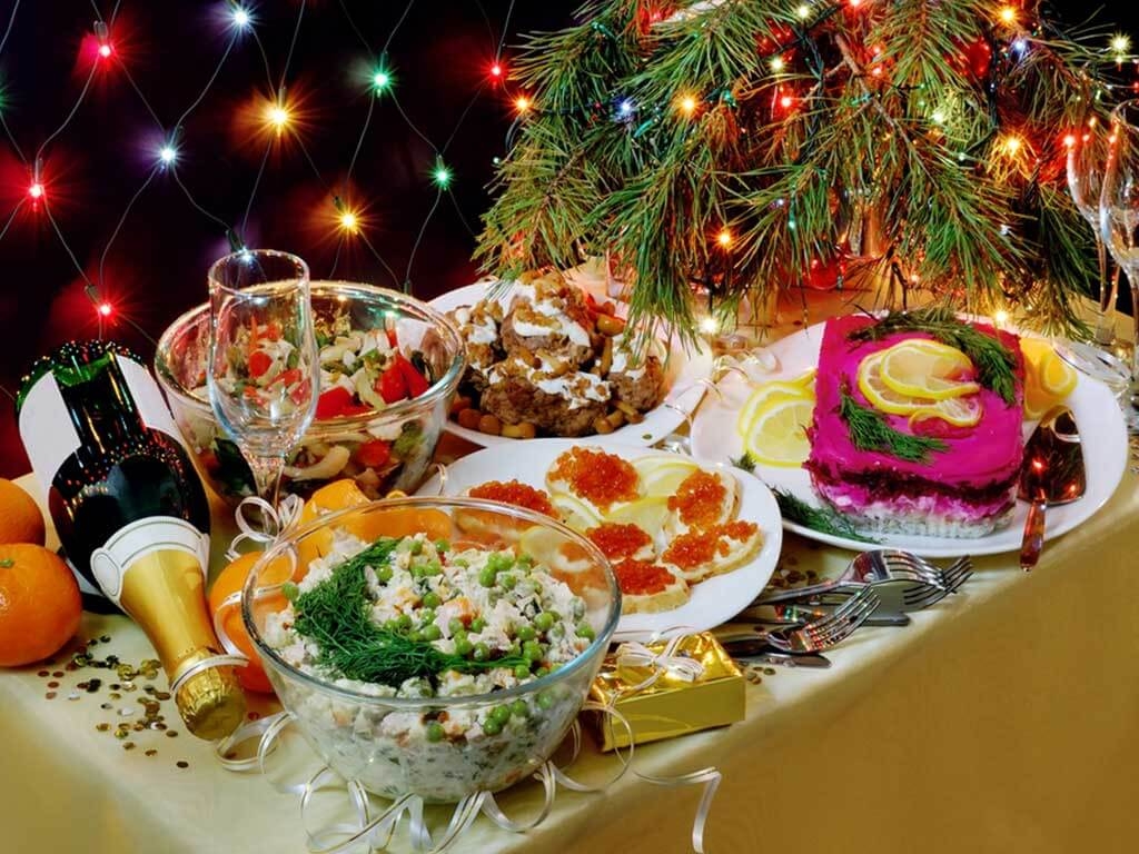 Оценены траты первоуральцев на покупки к новогоднему столу