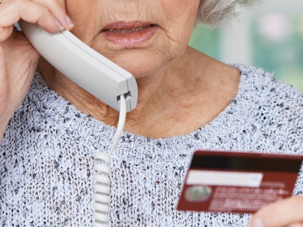 Жительницу Первоуральска мошенники обманули на 780 000 рублей