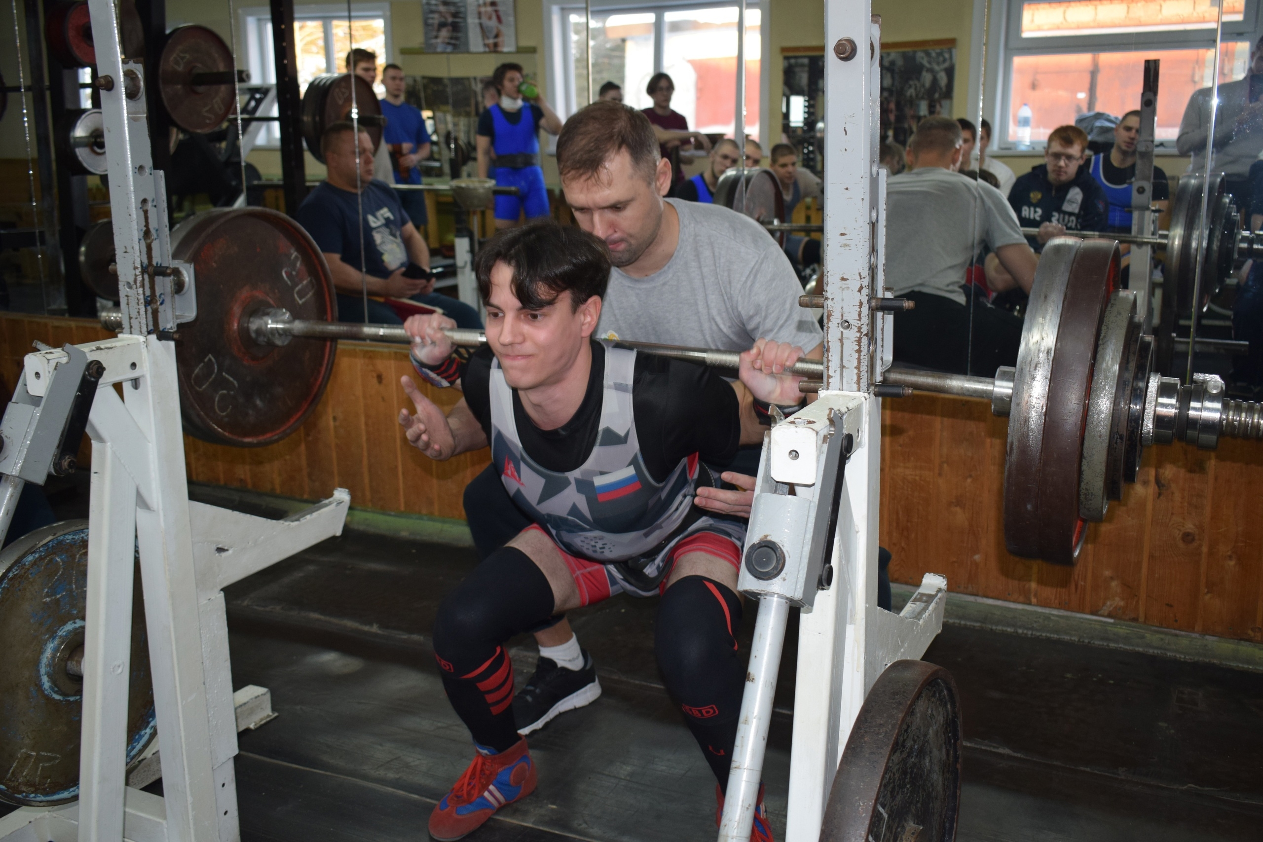 В Первоуральске состоялся чемпионат города по пауэрлифтенгу