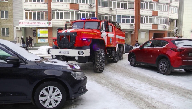 Экстренные службы проверили, как автомобилисты пропускают машины