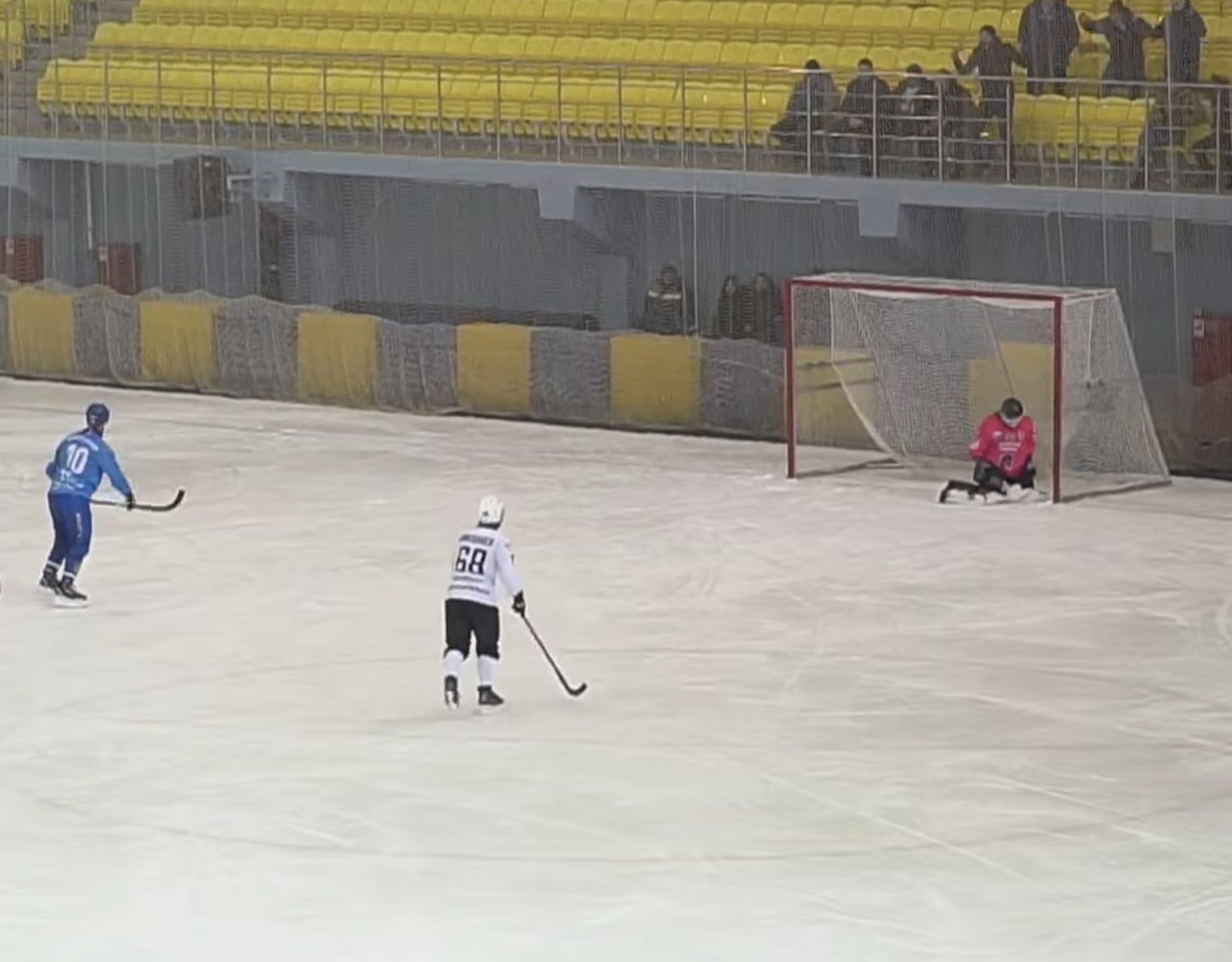 «Уральский трубник» на выезде потерял очки
