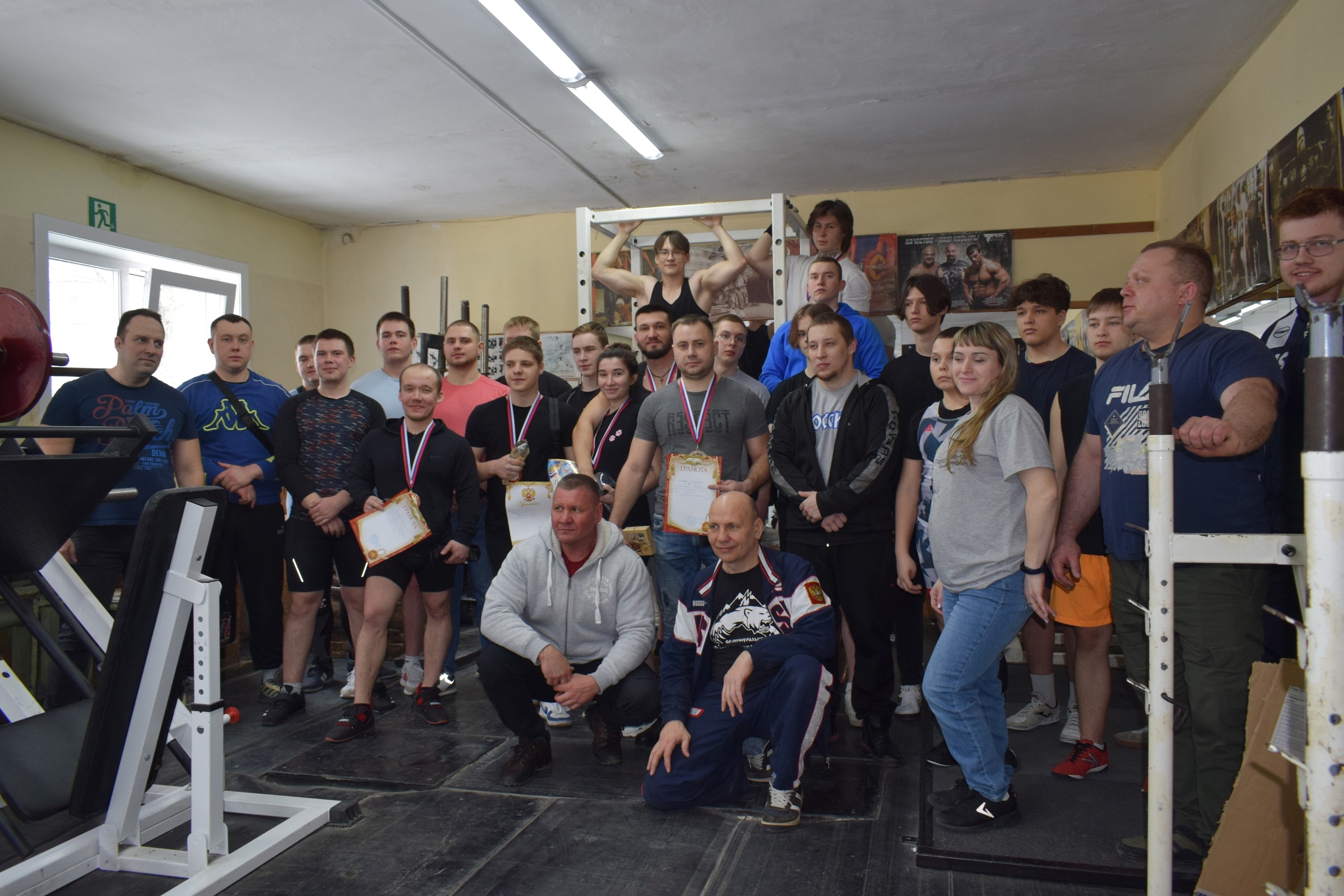 Вчера состоялся абсолютный чемпионат, первенство города по пауэрлифтингу