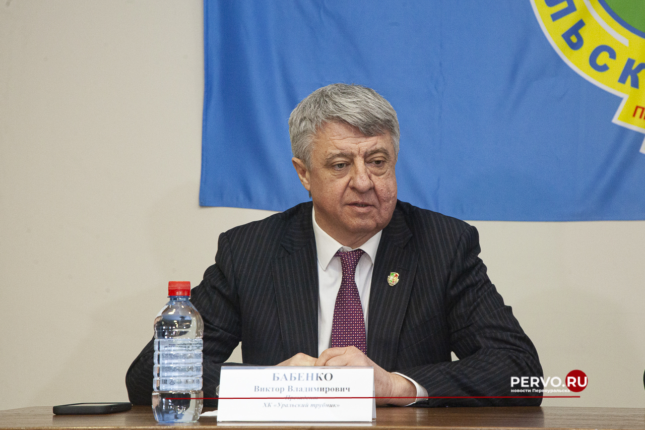 Виктор Бабенко: «Я же не волшебник, не могу взмахнуть рукой, и появятся свет и новые раздевалки»