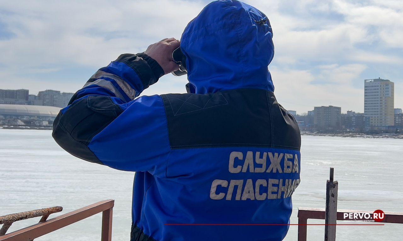 В Первоуральске три школьницы провалились под лёд