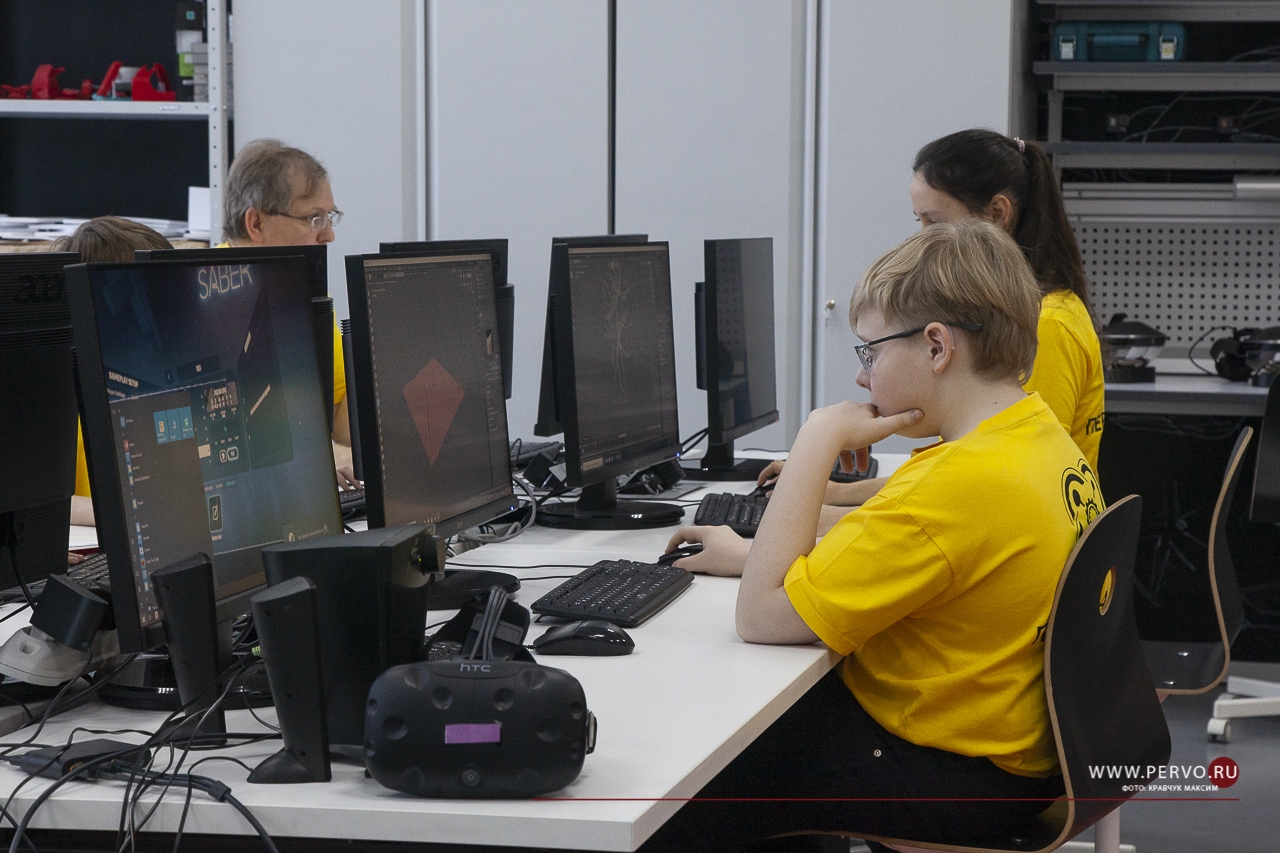 Школьники вернулись призёрами международного инженерно-творческого фестиваля