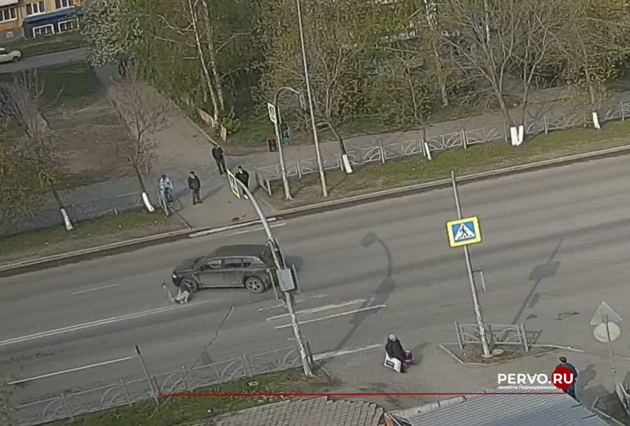 В Первоуральске пьяную женщину сбил Jeep. Из больницы она сбежала