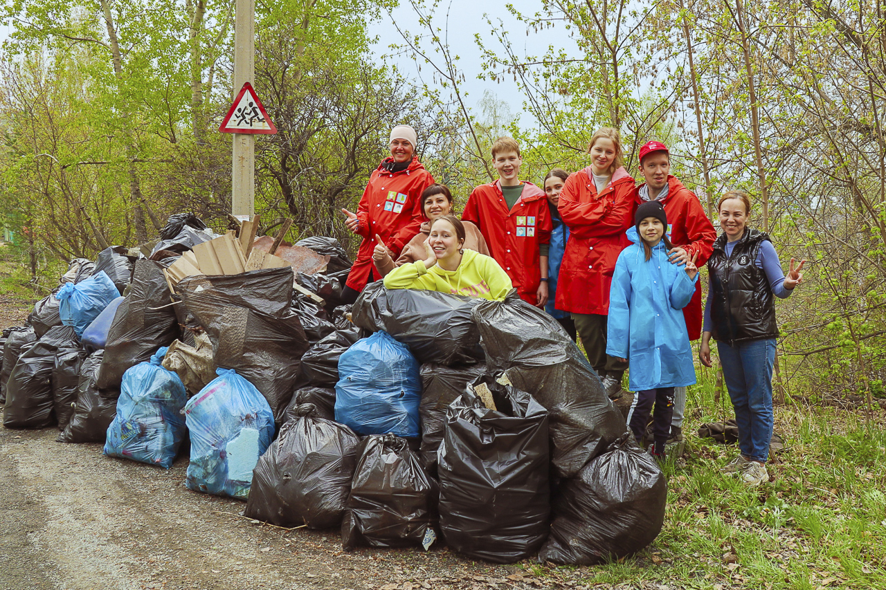 «Город Первых» продолжает уборку на Магнитке