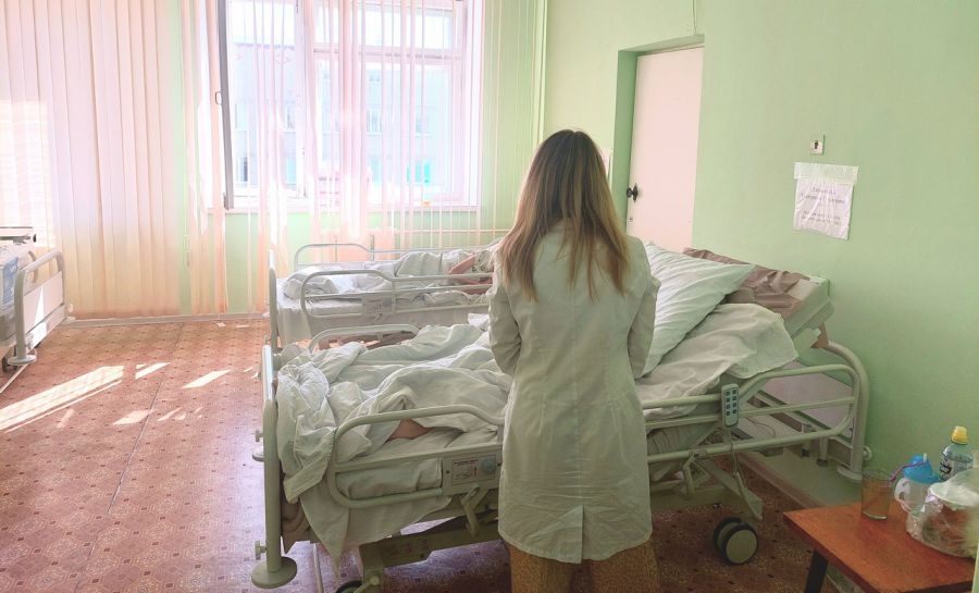 Строители завершили ремонт двух отделений городской больницы Первоуральска