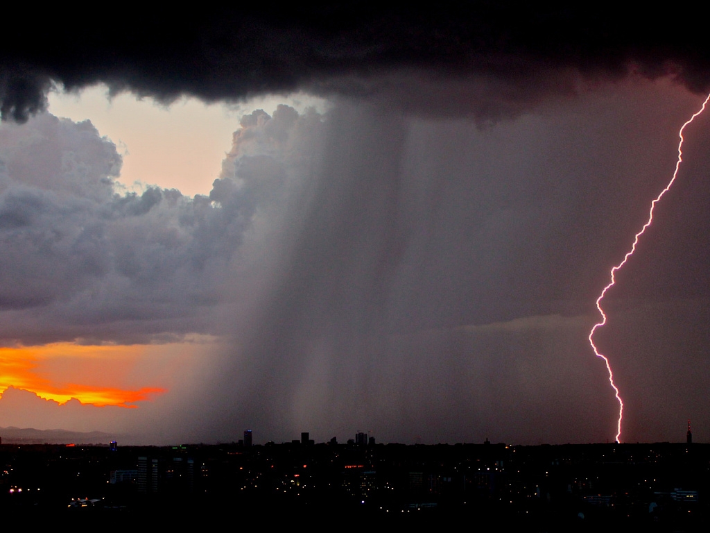 МЧС предупредило первоуральцев о сильных дождях и резком ветре