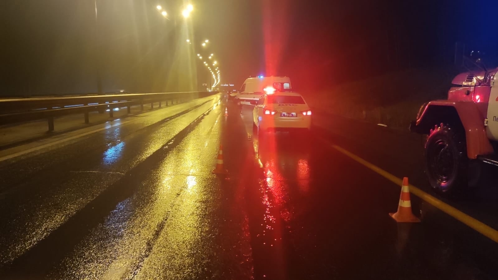 На федеральной трассе под Первоуральском перевернулся автомобиль