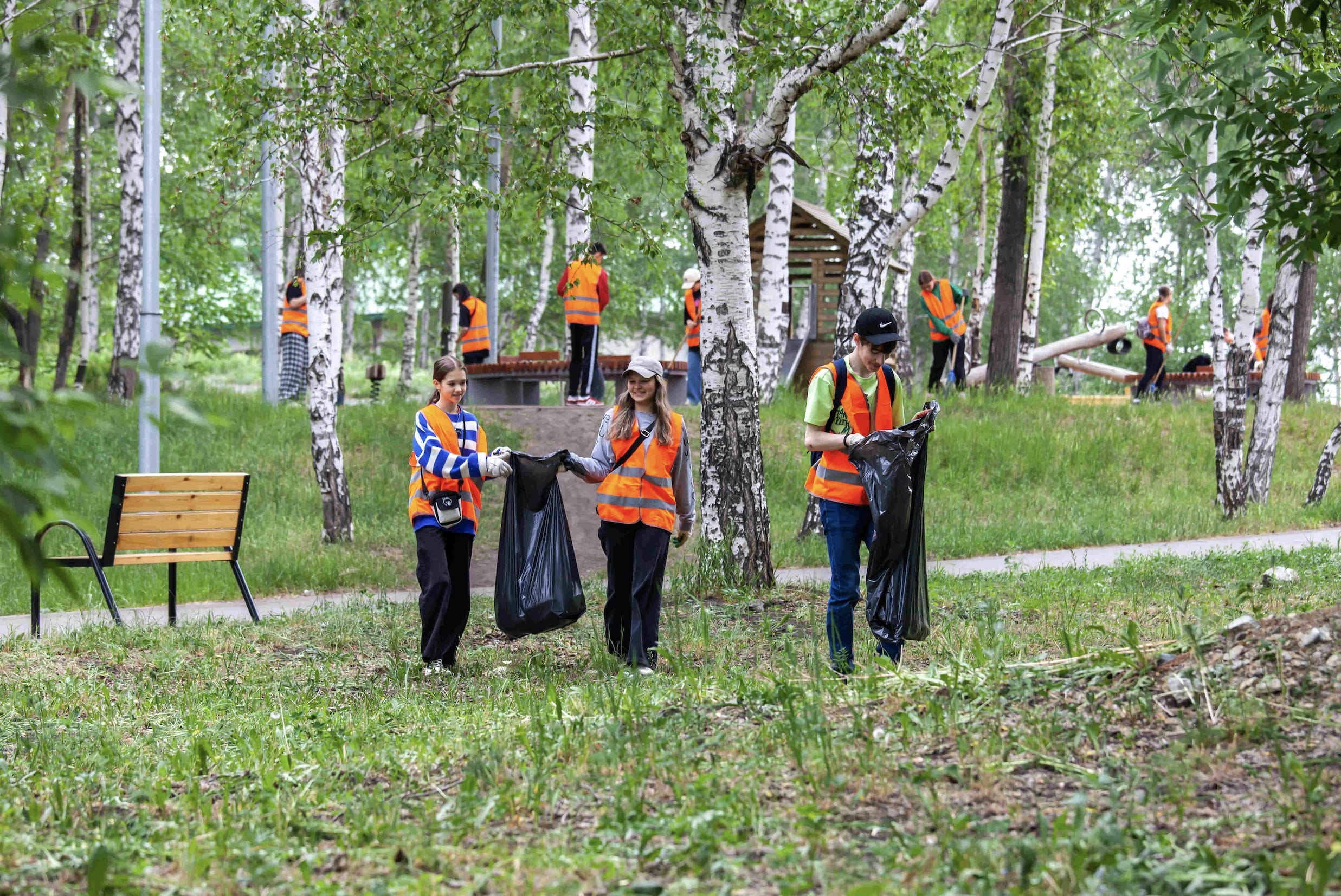 ПНТЗ помог в летнем трудоустройстве 180 подростков