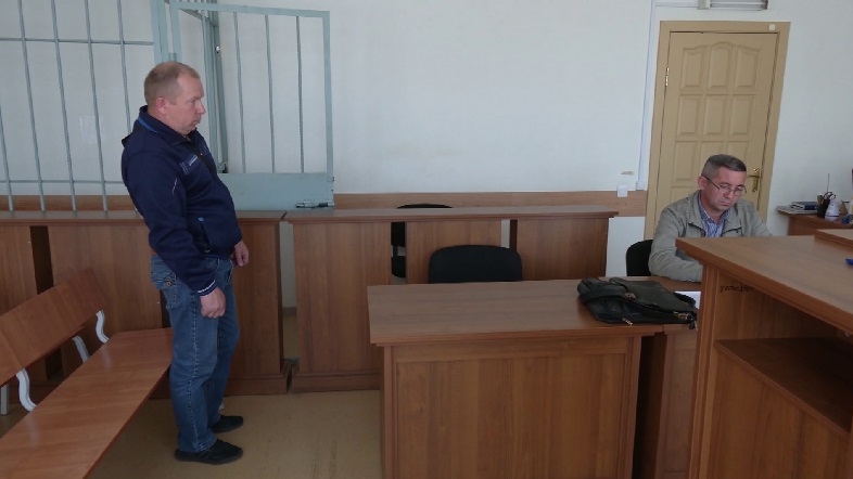 В Первоуральске суд вынес приговор мужчине, который купил водительские права и попал в ДТП