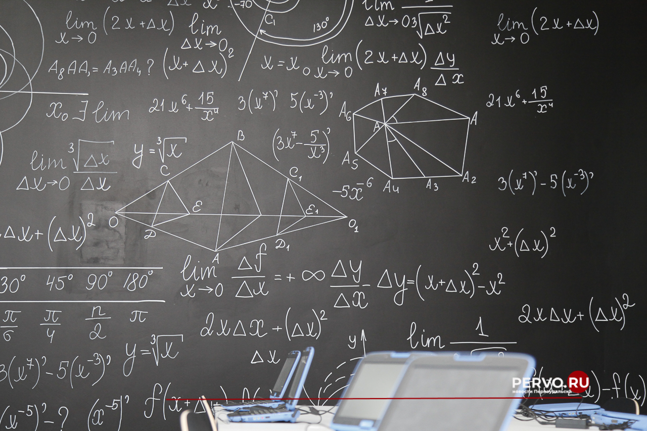 В колледжах и техникумах увеличили места для будущих металлургов, машиностроителей и IT