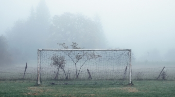 Не менее 19 детей погибли в России из-за падения футбольных ворот