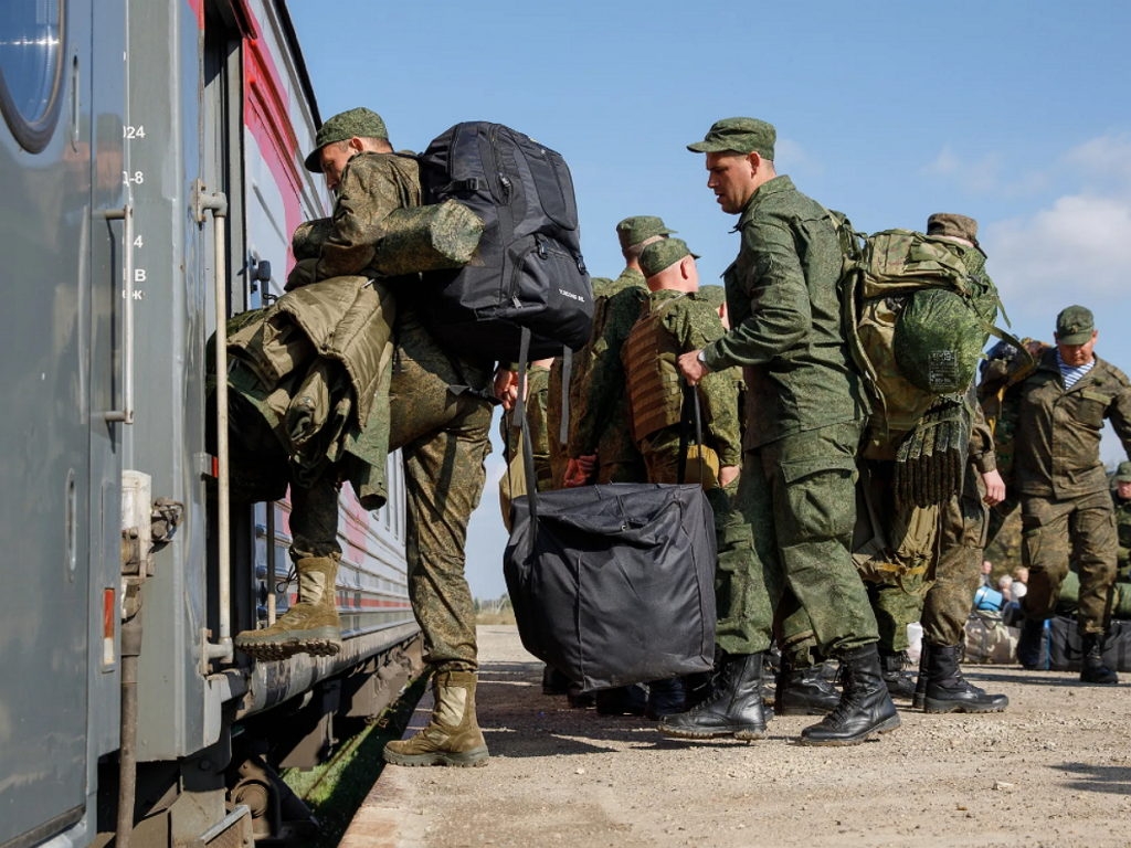 Мобилизация последние. Российские военные. Военные Украины. Военная экипировка. Российские военные на Украине.