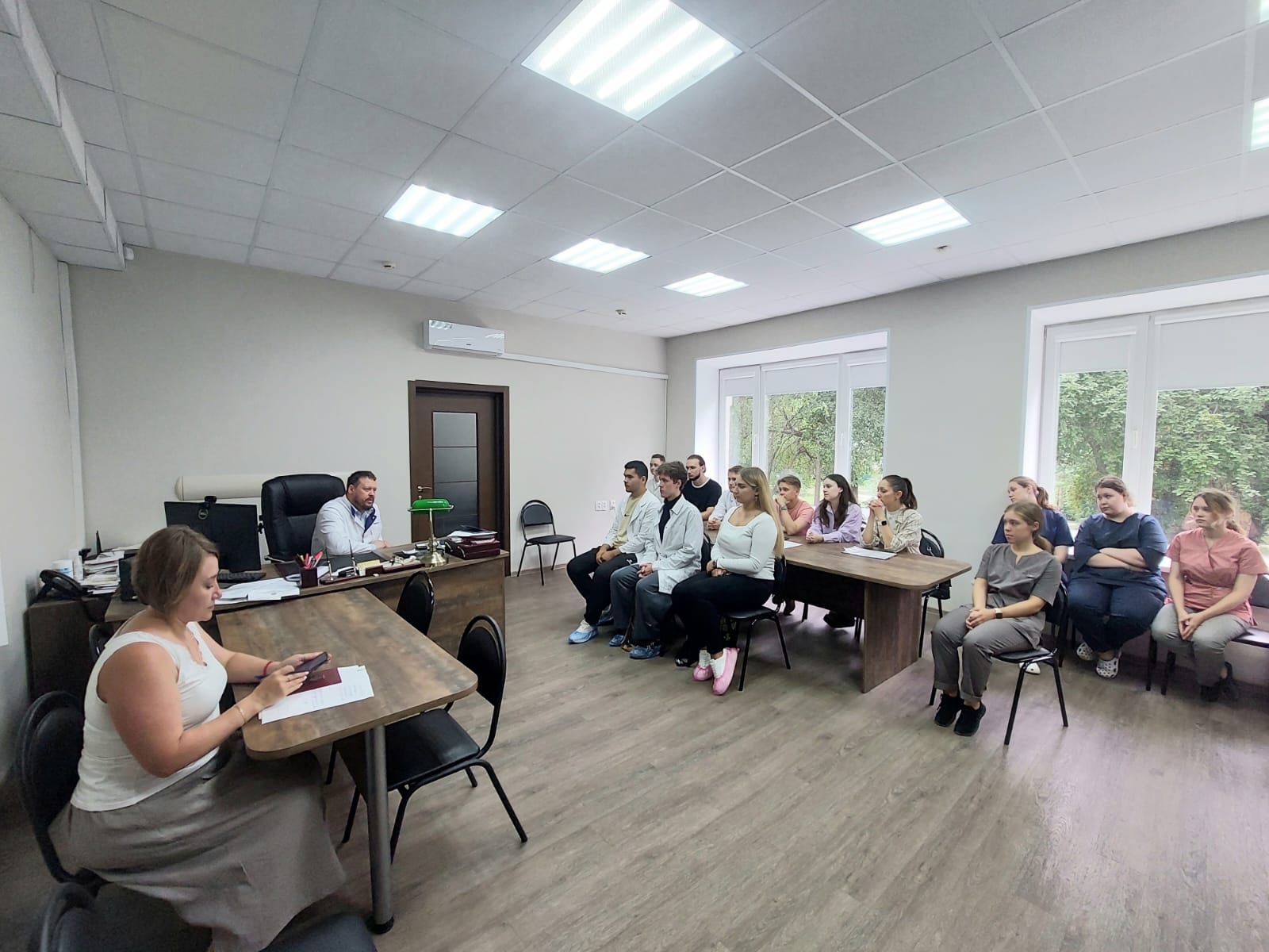 Главный врач Первоуральской больницы встретился со студентами-целевиками