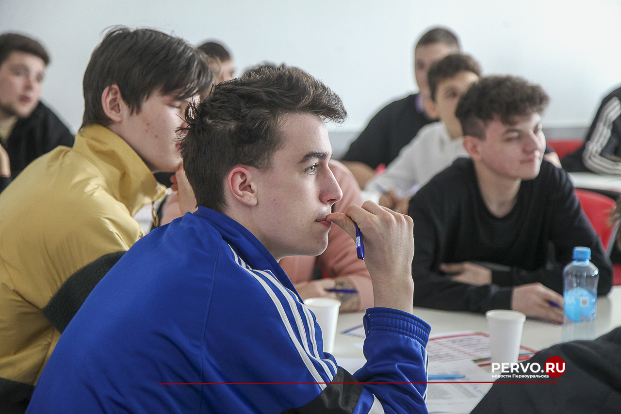 Продолжается абитуриентская кампания в Первоуральске