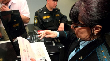 В России предложили увеличить суммы долга, которые запрещают выезд из страны