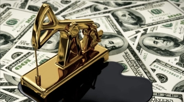 Доходы России от экспорта нефти и газа упали почти вдвое