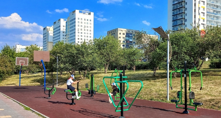 Уличные тренажёры вернули на набережную города