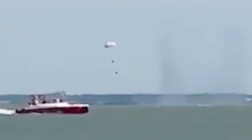 В Краснодарском крае погиб пилот упавшего в море штурмовика Су-25