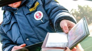 Опубликован проект постановления о введении электронных водительских прав