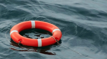 Супруги погибли на озере в Нижегородской области, ребенка спасли очевидцы