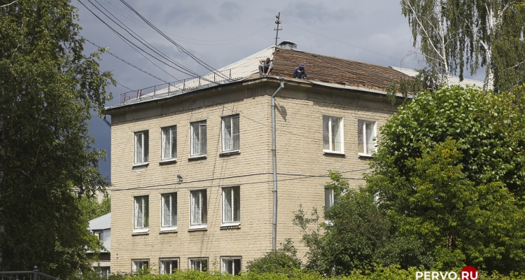 В социально-реабилитационном центре покрасят фасад и заменят кровлю