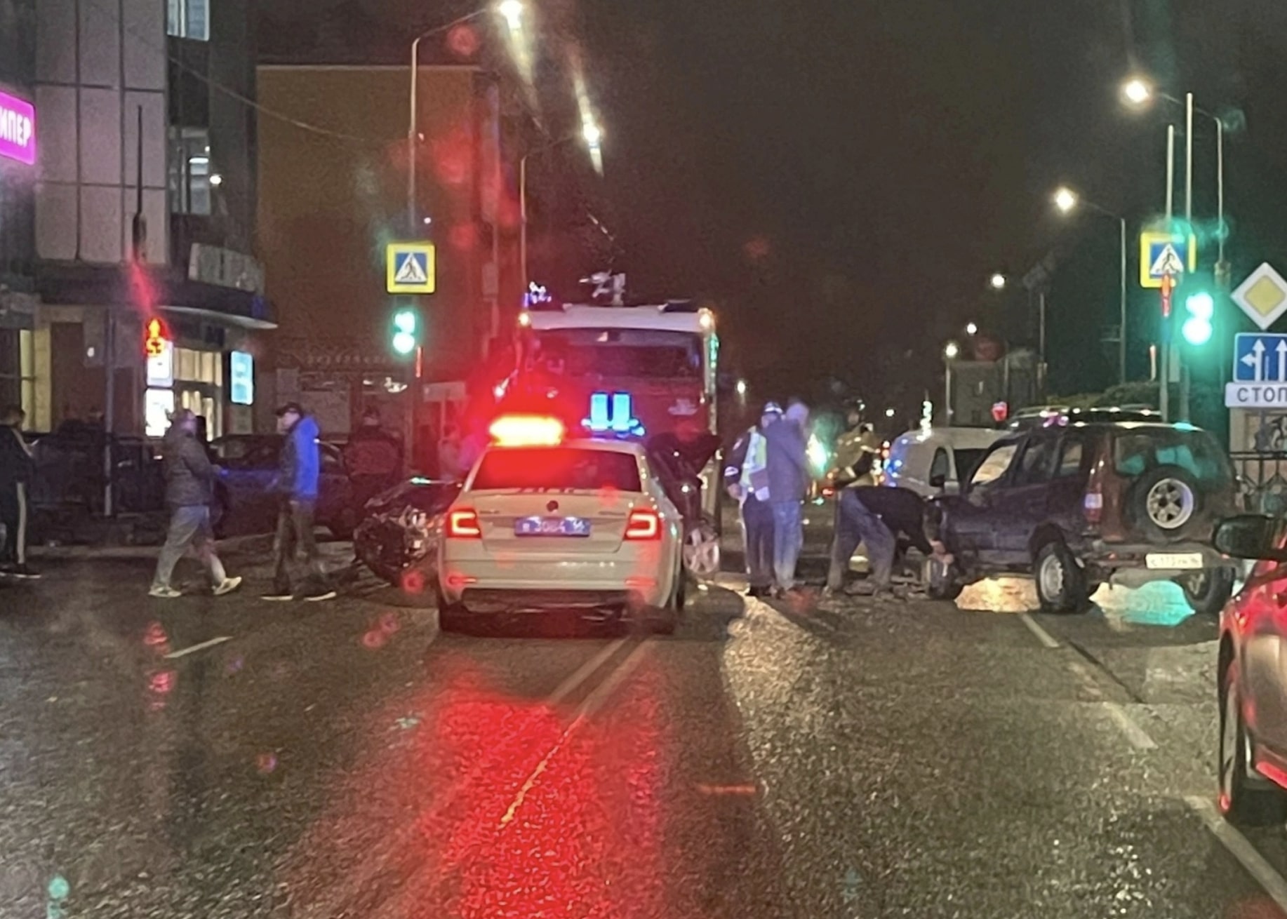 Подробности массового ночного ДТП в Первоуральске. Видео