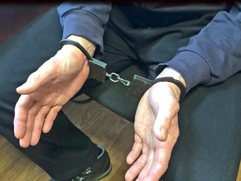 Первоуралец взял любовницу в заложники