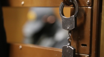 В Подмосковье задержали 78-летнего мужчину, подозреваемого в растлении своей внучки