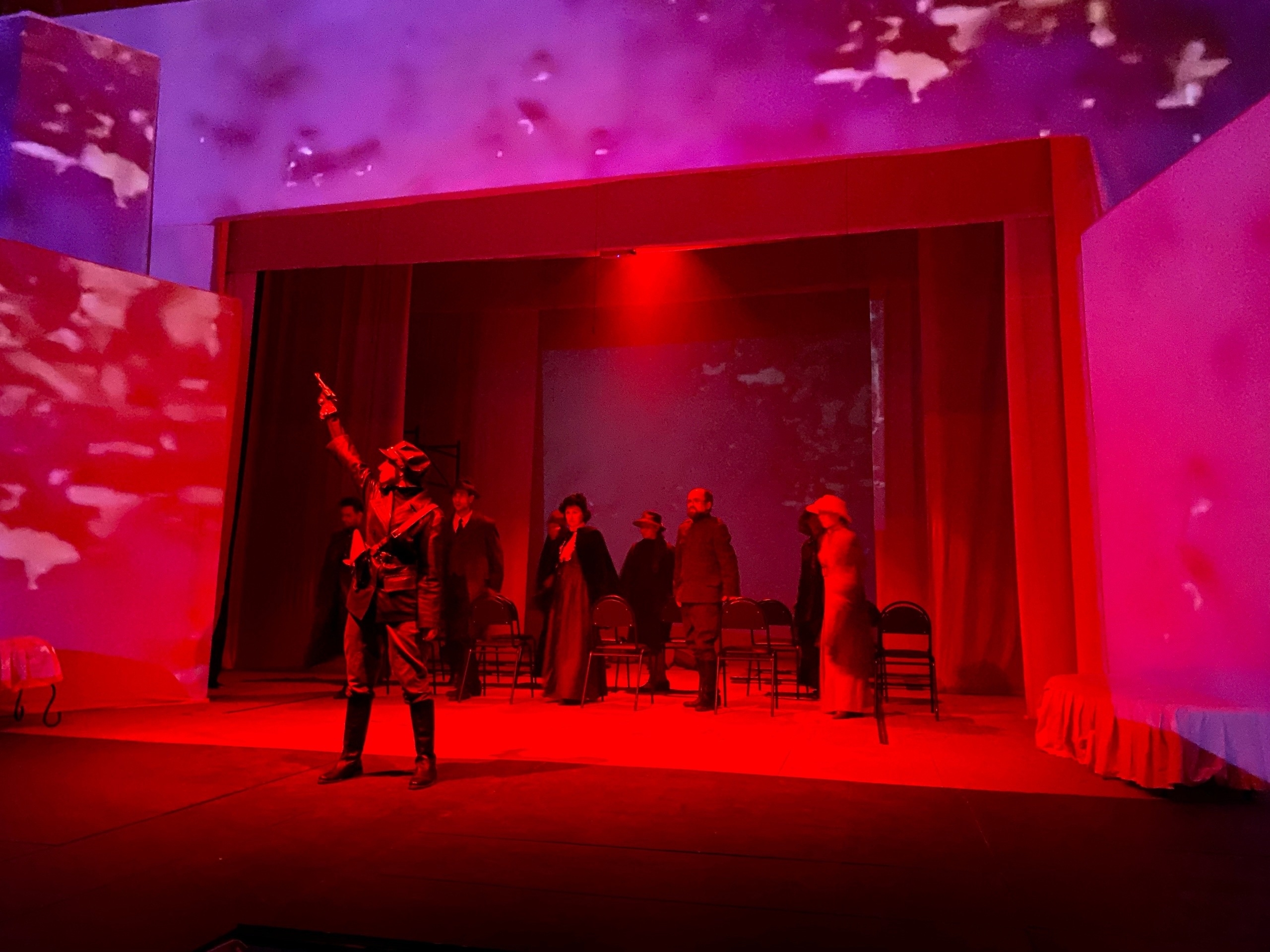 Театр «Вариант» едет с гастролями в Екатеринбург