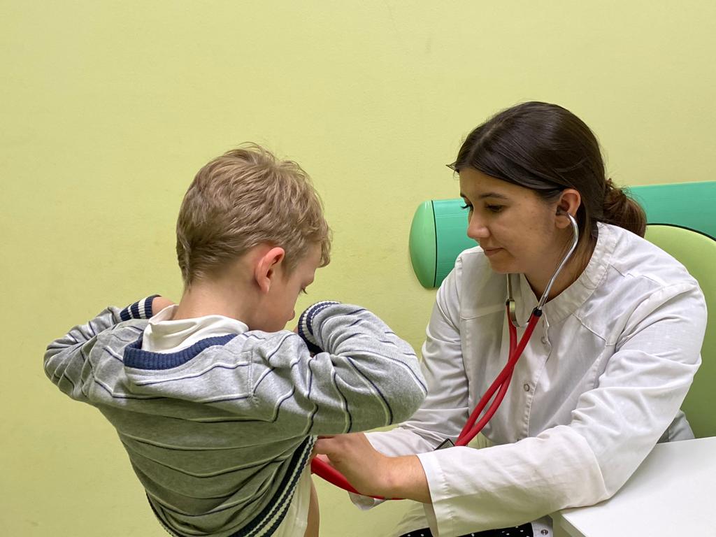 Знакомьтесь: на участке N 8 детской больницы – новый врач-педиатр Альбина Ватолина