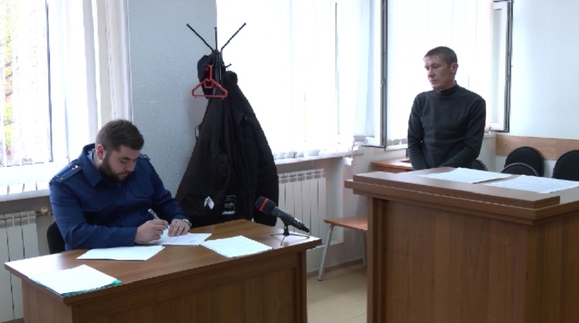 Началось рассмотрение уголовное дело о краже денег с чужой банковской карты