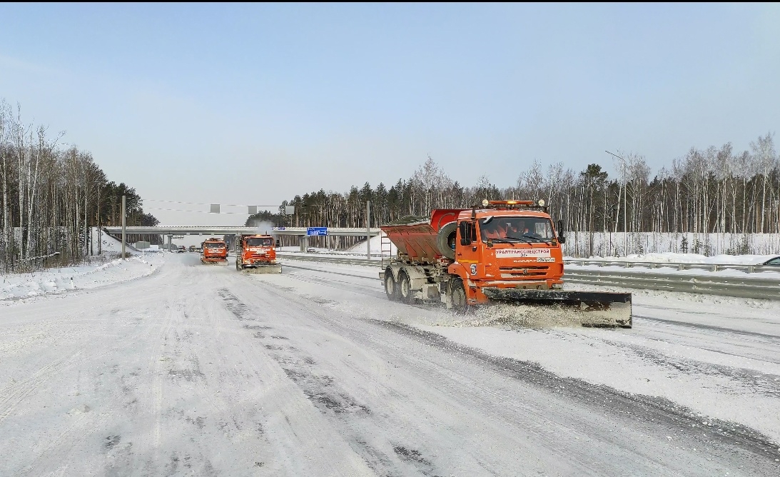 На федеральной трассе продлили ограничения из-за снегопада