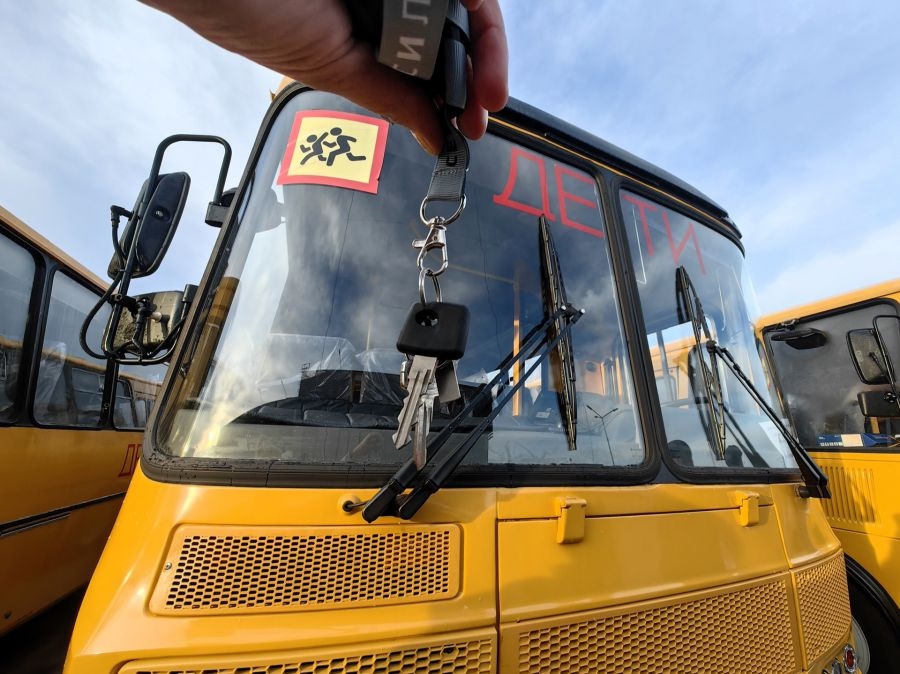 Школа №22 получила новый автобус для учащихся