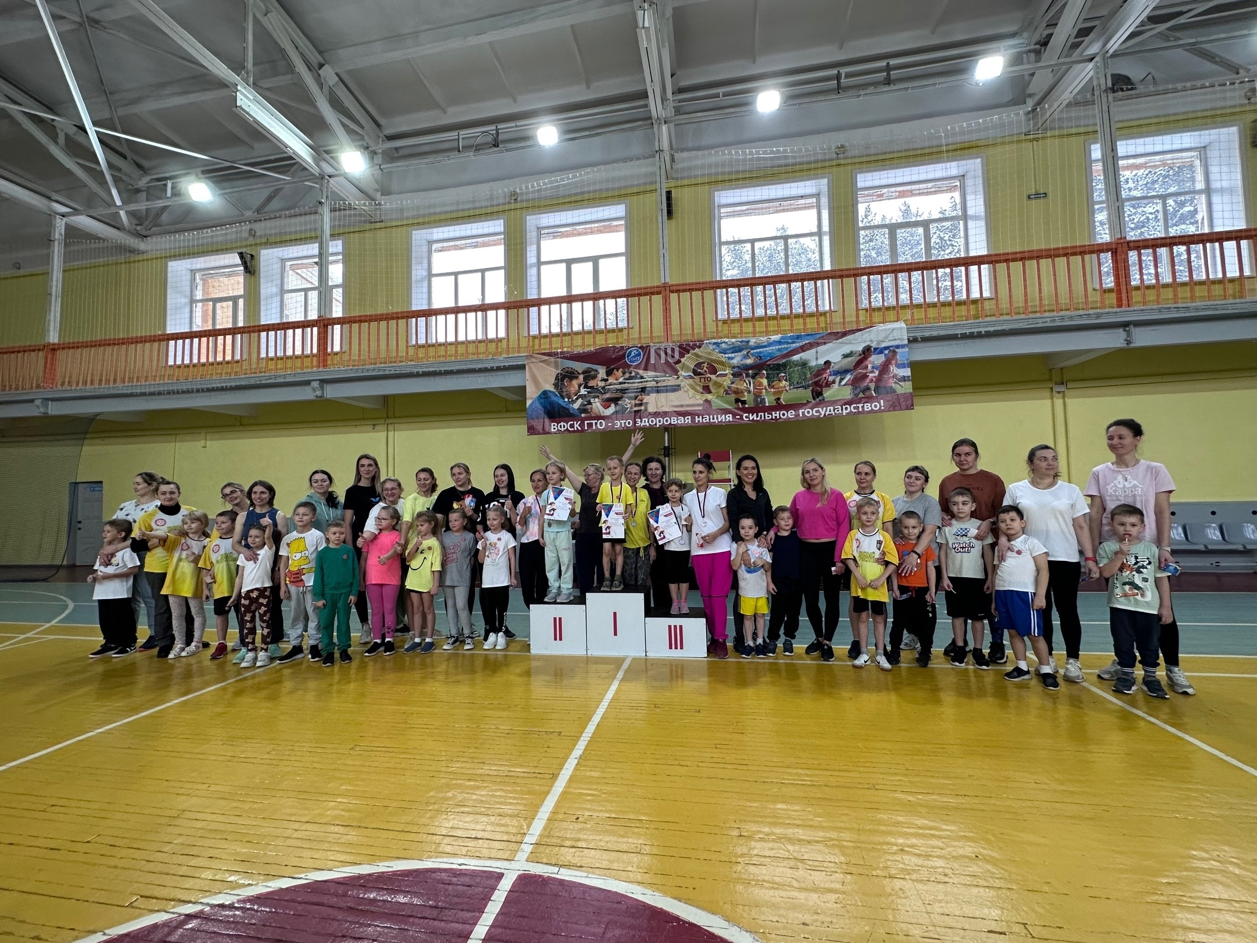 В выходные прошли весёлые старты «Моя мама всех сильней»