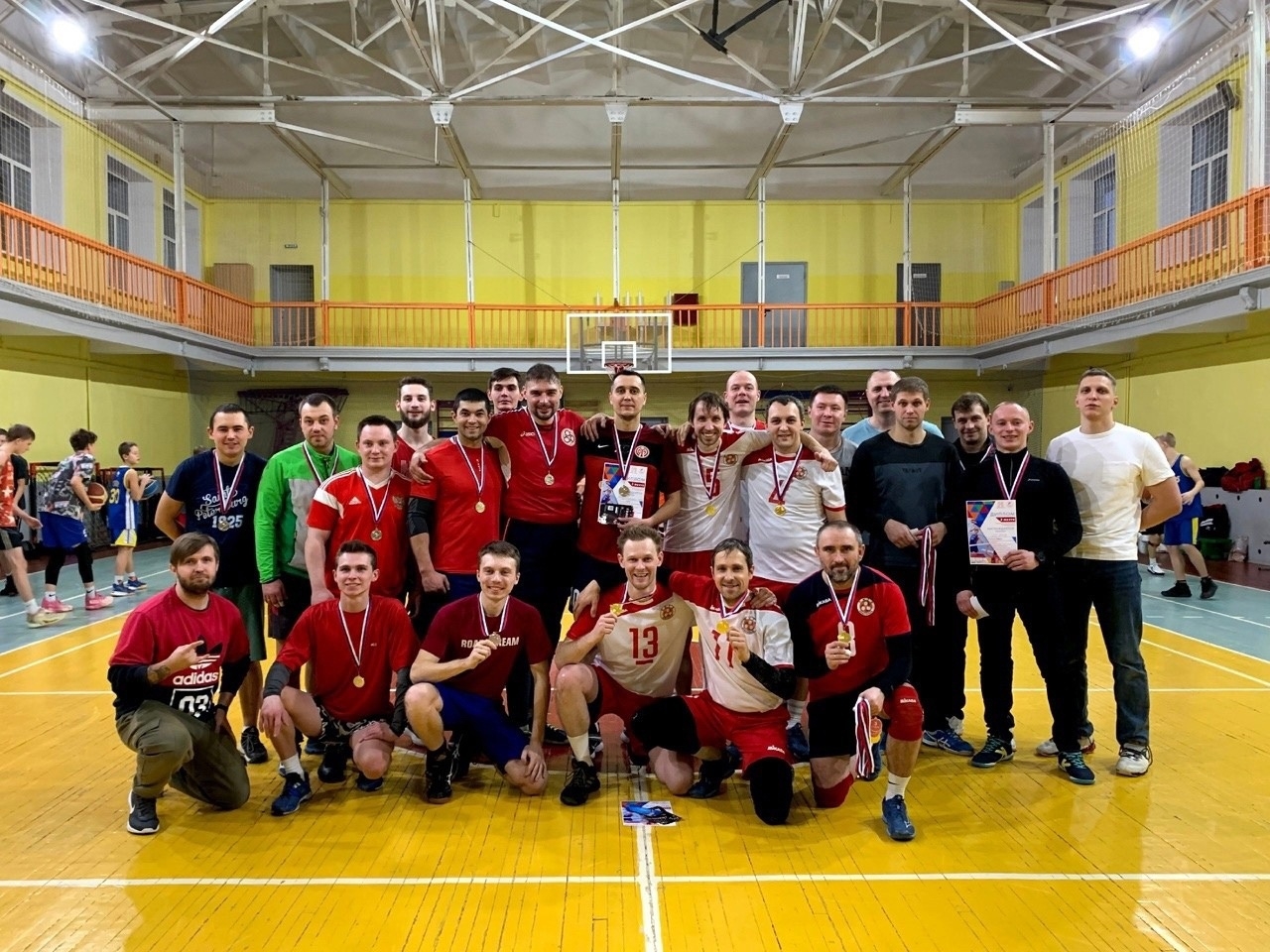 В выходные прошли соревнования по волейболу