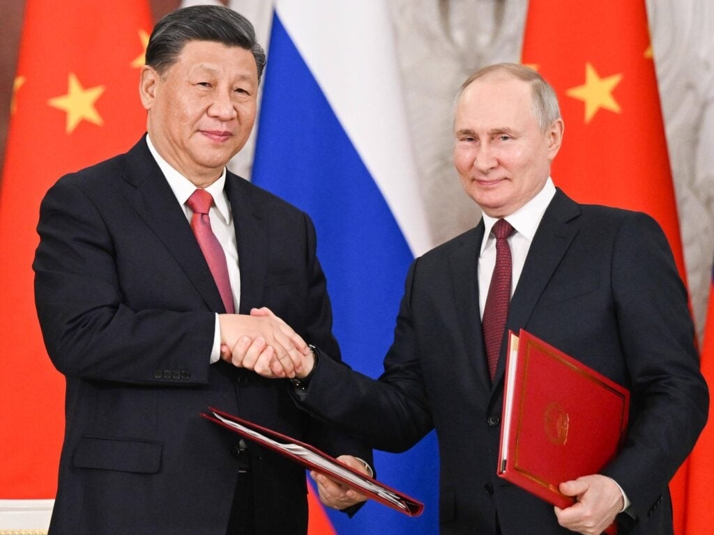 Путин назвал отношения России и Китая гарантом мировой стабильности