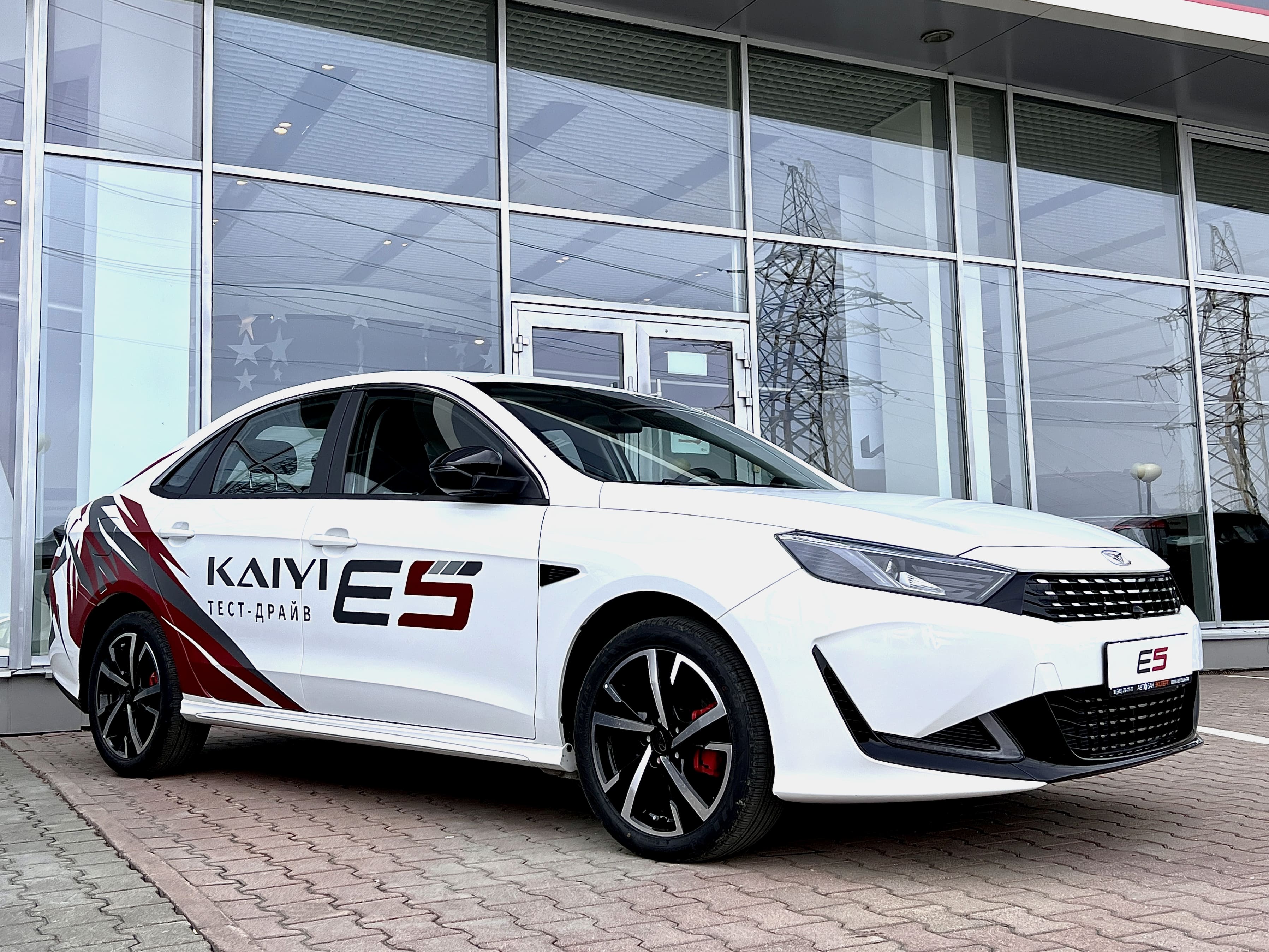 Новый спортивный седан KAIYI в «Автобан-Запад»