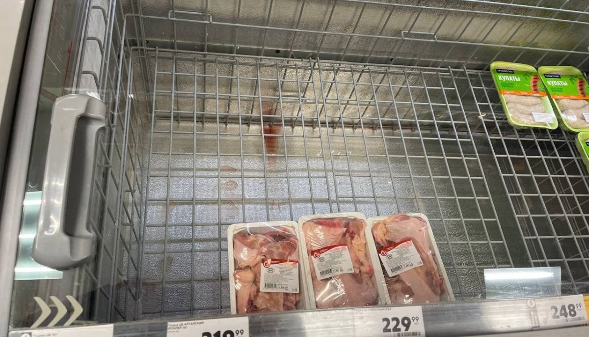 Сперва яйца, а теперь с прилавков магазинов пропало куриное мясо