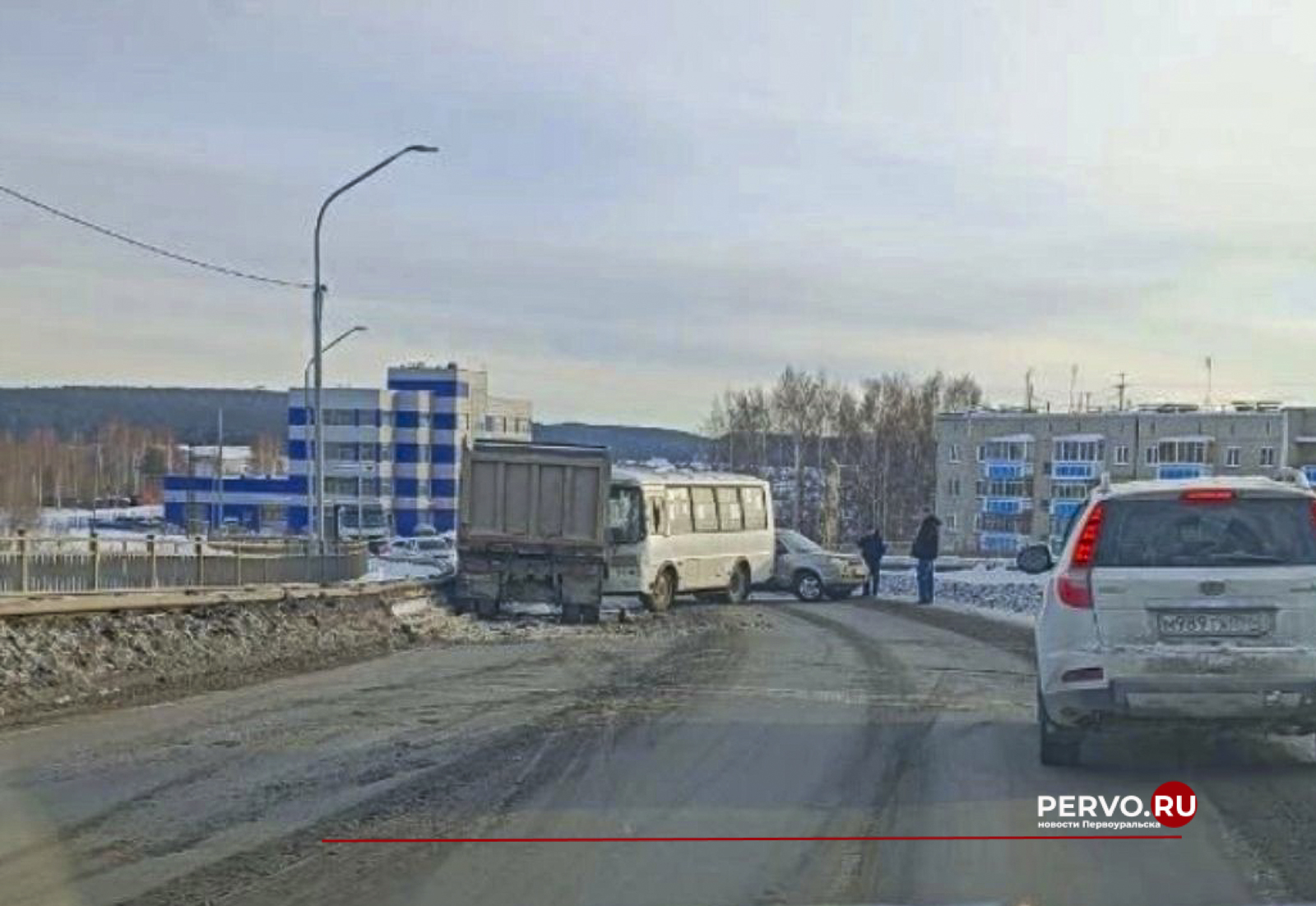 Стали известны подробности ДТП грузовика и пассажирского автобуса |  19.01.2024 | Первоуральск - БезФормата