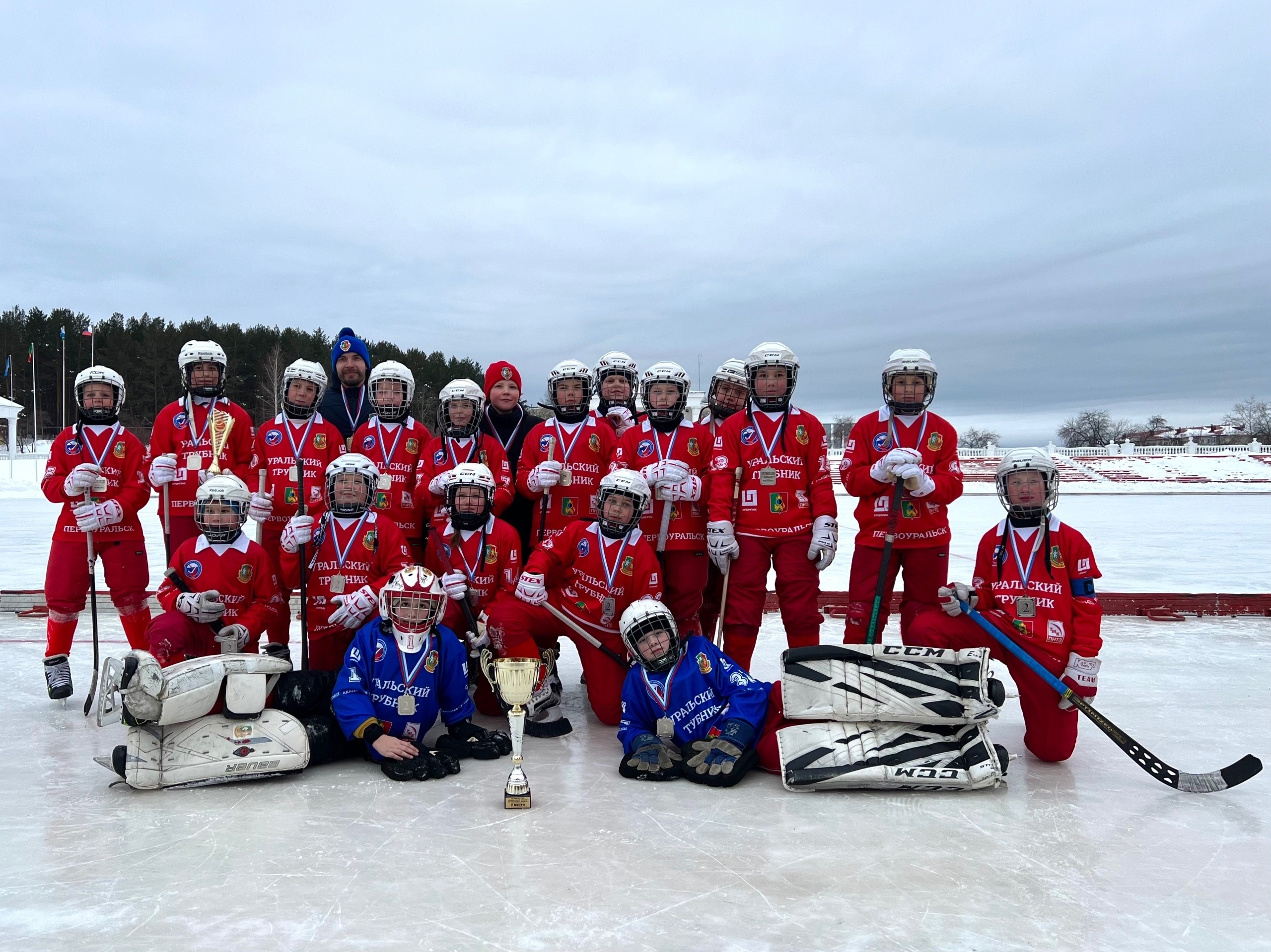 В Первенстве области по хоккею с мячом юный «Трубник» второй