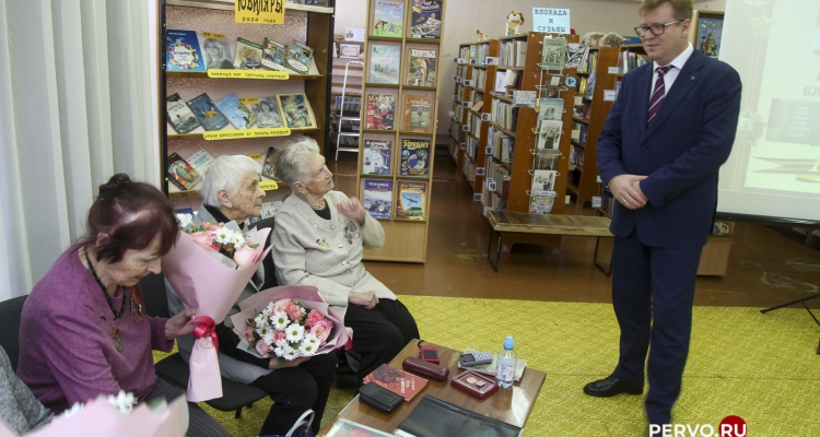 В Первоуральске почтили память жителей блокадного Ленинграда и узников концлагерей  